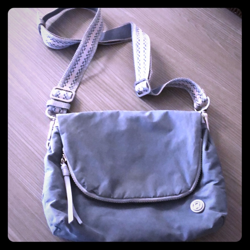 Lululemon Festival Bag